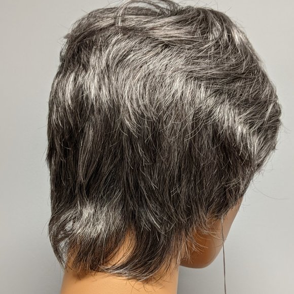 Estetica MIA Wig Brand new in box - Picture 6 of 8